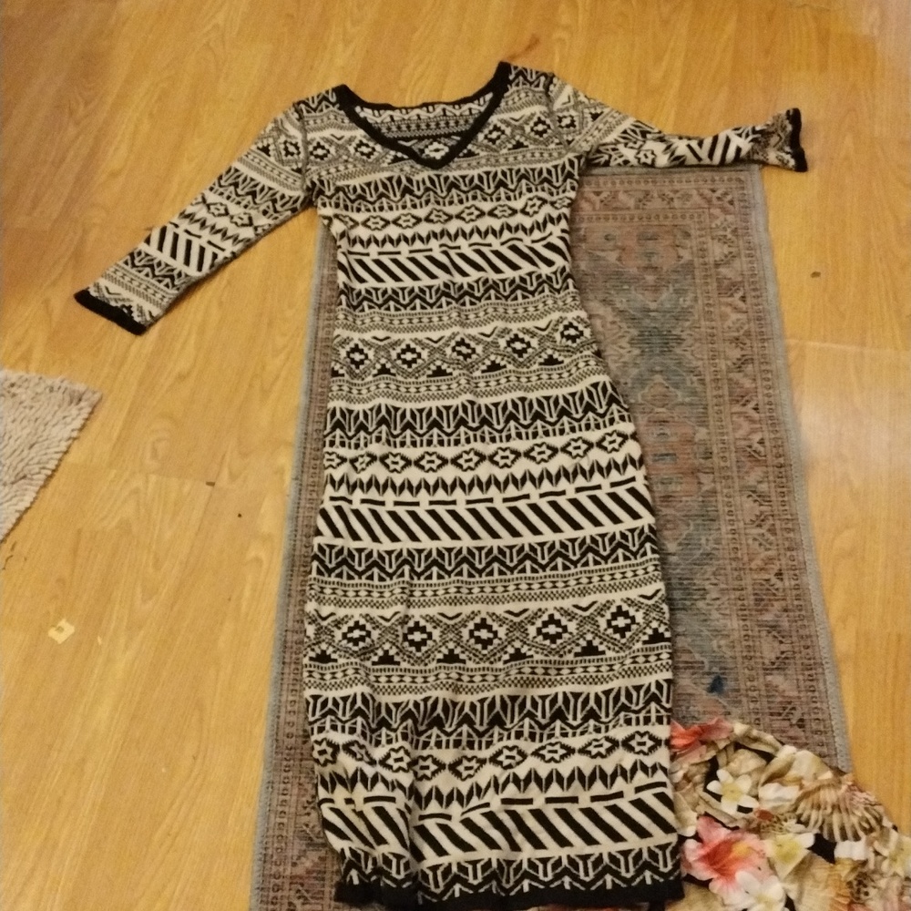 Winter fitted tribal printed sweater dress. Super sexy.